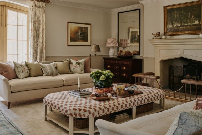 What Country Style Floral Fabric Ottomans Add to Your Home